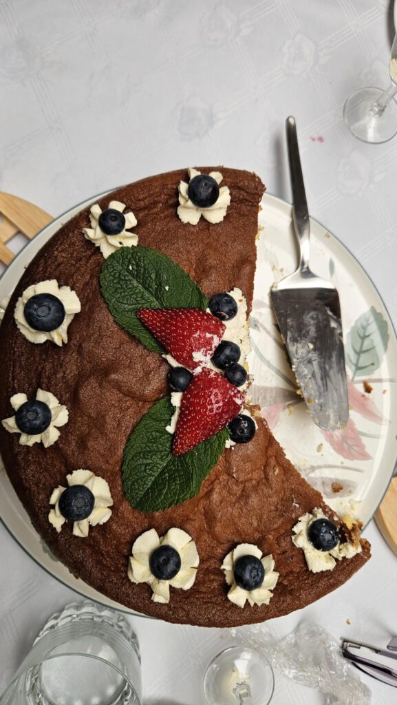 Fruit gateau