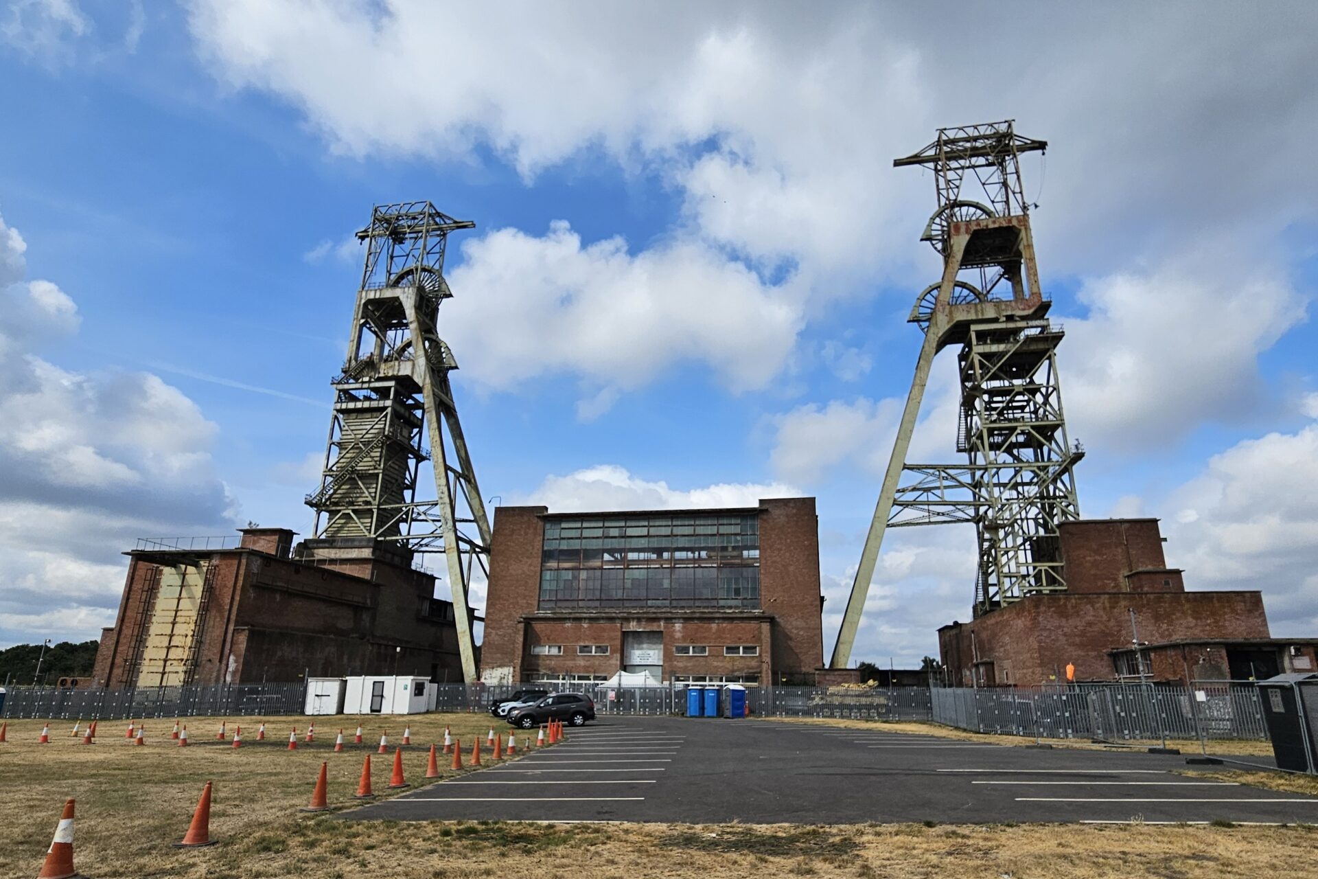 Clipstone Colliery headstocks